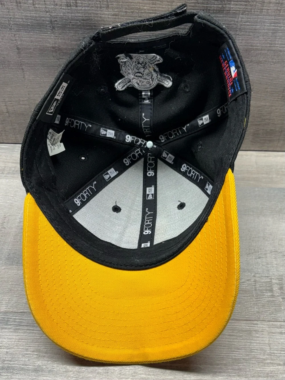 New Era 9Forty Black and Yellow Pittsburgh Pirates 'P' Baseball Cap
